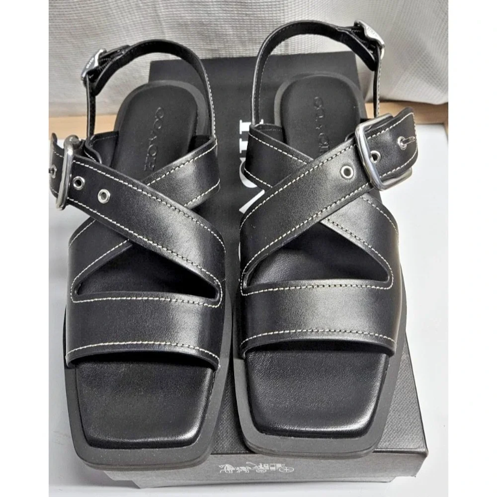 Coach Women's Archival‎ Buckle Flat Sandal Platform Black white trim 8 B